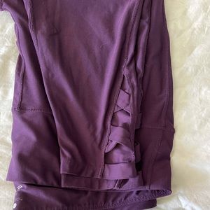 Purple lattice legging